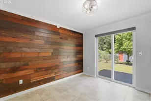 827 NE Faloma Rd, Portland, OR 97211 - Photo 12