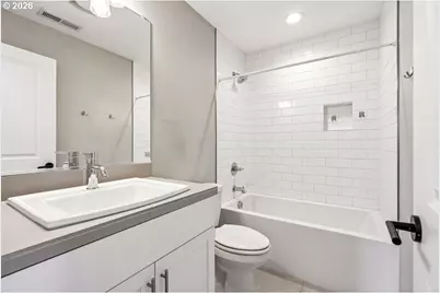 2027 SE Harold St, Portland, OR 97202 - Photo 16