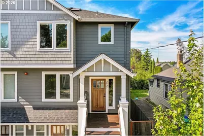 2027 SE Harold St, Portland, OR 97202 - Photo 2