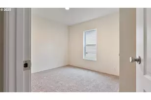 242 N Wasson St, Coos Bay, OR 97420 - Photo 16