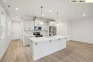 18301 NE 14th St, Vancouver, WA 98684 - Photo 4