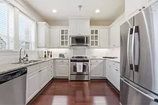 10244 SW Taylor St, Portland, OR 97225 - Photo 12