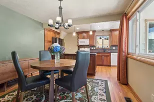 1037 NE 108th Ave, Portland, OR 97220 - Photo 8