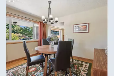 1037 NE 108th Ave, Portland, OR 97220 - Photo 10