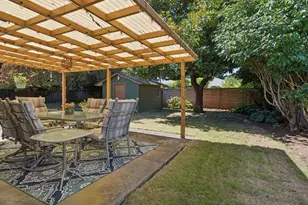 1037 NE 108th Ave, Portland, OR 97220 - Photo 32
