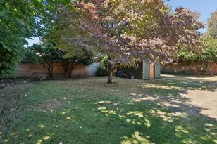 1037 NE 108th Ave, Portland, OR 97220 - Photo 34