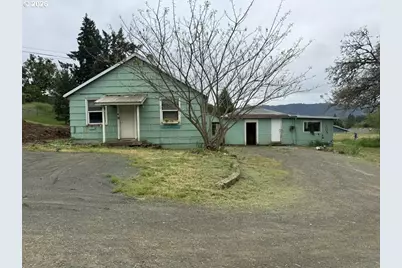 1420 NW Grove St, Roseburg, OR 97471 - Photo 1