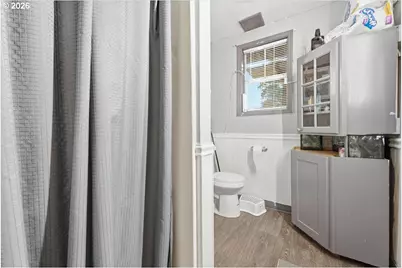 6401 SE Hazel St, Portland, OR 97206 - Photo 8