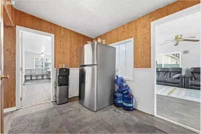 6401 SE Hazel St, Portland, OR 97206 - Photo 14