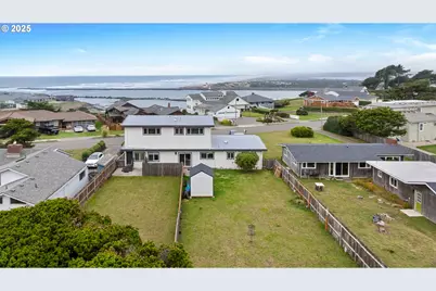 875 Ocean Dr SW, Bandon, OR 97411 - Photo 30