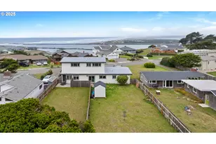 875 Ocean Dr SW, Bandon, OR 97411 - Photo 30