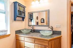 709 Ash Creek Rd, Riddle, OR 97469 - Photo 18