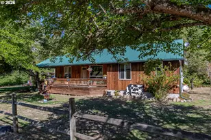 709 Ash Creek Rd, Riddle, OR 97469 - Photo 2