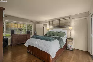 2271 SW Montgomery Dr, Portland, OR 97201 - Photo 16