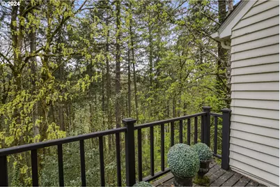 2271 SW Montgomery Dr, Portland, OR 97201 - Photo 24