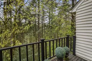 2271 SW Montgomery Dr, Portland, OR 97201 - Photo 24