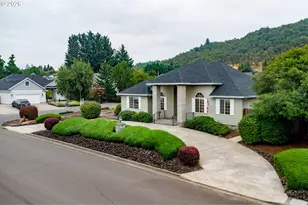 147 Wingfoot Ct, Winchester, OR 97495 - Photo 34
