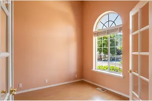 147 Wingfoot Ct, Winchester, OR 97495 - Photo 14