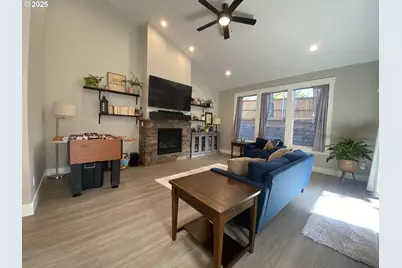 1624 York Butte Ave, Salem, OR 97306 - Photo 6