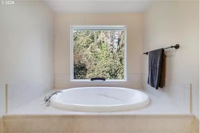 6084 Fernhill Loop, Springfield, OR 97478 - Photo 24