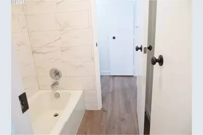 45 Eagle Crest Dr #407, Lake Oswego, OR 97035 - Photo 8