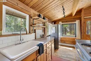 56711 Lunar Dr, Bend, OR 97707 - Photo 12