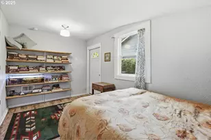 8813 NE Ward St, Portland, OR 97220 - Photo 14