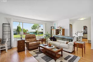 825 Maple Dr, Goldendale, WA 98620 - Photo 6