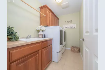 4907 Masters Dr, Newberg, OR 97132 - Photo 38