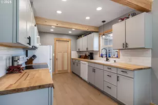 76521 Delena Mayger Rd, Rainier, OR 97048 - Photo 6