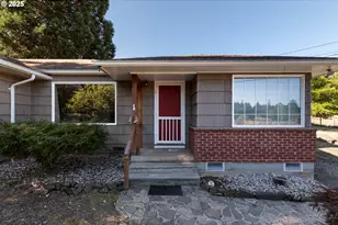 76521 Delena Mayger Rd, Rainier, OR 97048 - Photo 2