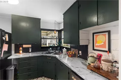 735 NW 10th St, Pendleton, OR 97801 - Photo 12