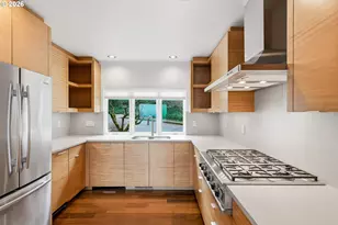 302 NW Albemarle Terrace, Portland, OR 97210 - Photo 8