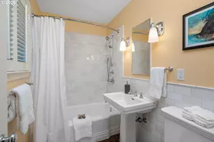 7550 SW Laurel St, Portland, OR 97225 - Photo 34