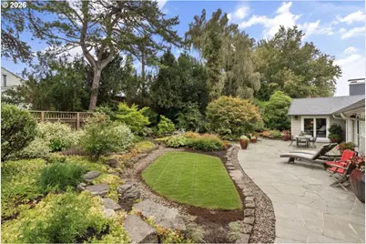 7550 SW Laurel St, Portland, OR 97225 - Photo 38