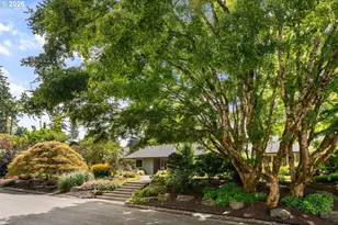 7550 SW Laurel St, Portland, OR 97225 - Photo 4