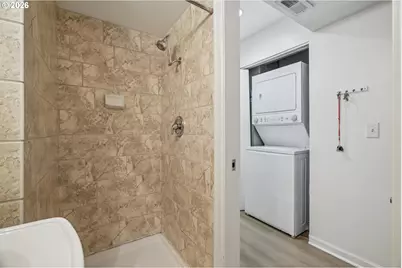 6600 SE Division St #305, Portland, OR 97206 - Photo 18