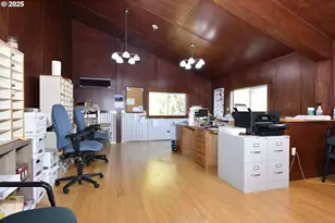 571 NW Wade St, Estacada, OR 97023 - Photo 36