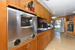 571 NW Wade St, Estacada, OR 97023 - Photo 18