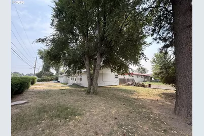 1073 W Fillmore St, Burns, OR 97720 - Photo 28