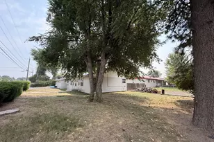 1073 W Fillmore St, Burns, OR 97720 - Photo 28