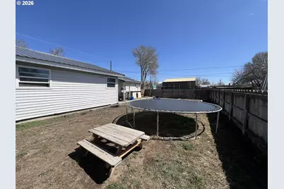 1073 W Fillmore St, Burns, OR 97720 - Photo 22