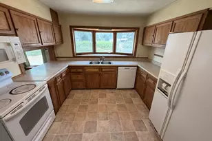 1073 W Fillmore St, Burns, OR 97720 - Photo 8