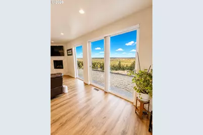 1901 NE Camas Ln, Madras, OR 97741 - Photo 6