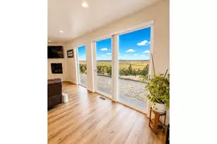 1901 NE Camas Ln, Madras, OR 97741 - Photo 6