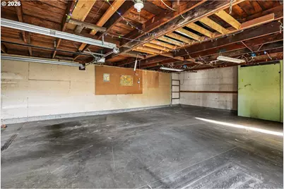 11448 NE Fargo St, Portland, OR 97220 - Photo 32