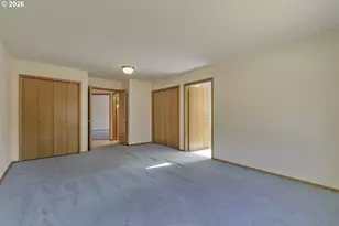 668 NE Maryann Ct, Hillsboro, OR 97124 - Photo 20