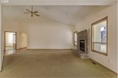 668 NE Maryann Ct, Hillsboro, OR 97124 - Photo 6