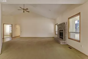 668 NE Maryann Ct, Hillsboro, OR 97124 - Photo 6