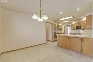 668 NE Maryann Ct, Hillsboro, OR 97124 - Photo 12